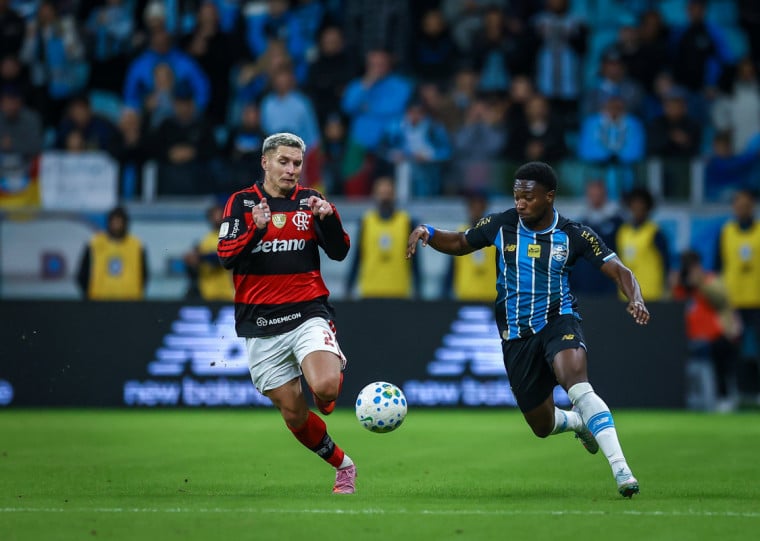 Diretoria entende que atacante é fundamental no momento complicado da equipe