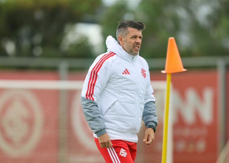 Técnico Paulo Pezzolano deve repetir time que empatou com o Coritiba no final de semana 