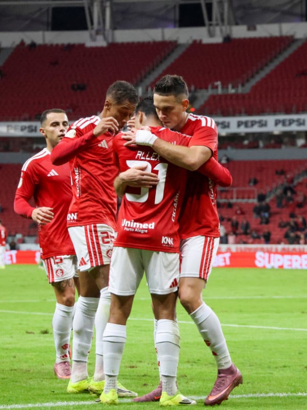 Em jogo de cinco gols, Inter vence o Athleti-MG e avança para as oitavas da Copa do Brasil