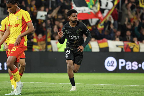 PSG vence Lens e conquista penta consecutivo da Ligue 1 antes de tentar o bi da Champions