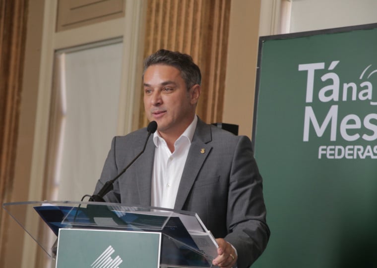 Pré-candidato ao governo do Rio Grande do Sul participou da reuniã-almoço Tá Na Mesa, da Federasul