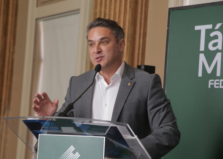 O governador eleito Luciano Zucco (PL) disse que não conhecia o paradeiro do candidato derrotado à presidência da República, Flávio Bolsonaro (PL)