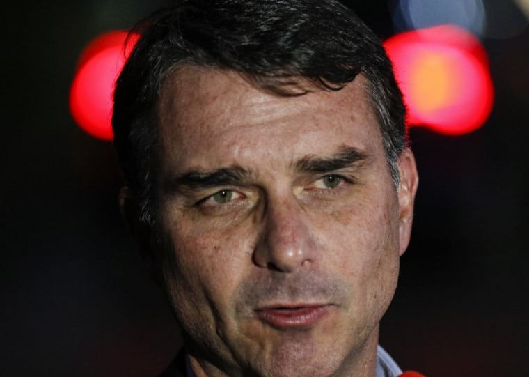 Em nota publicada nas redes sociais, Flávio Bolsonaro confirmou o pedido de recurso