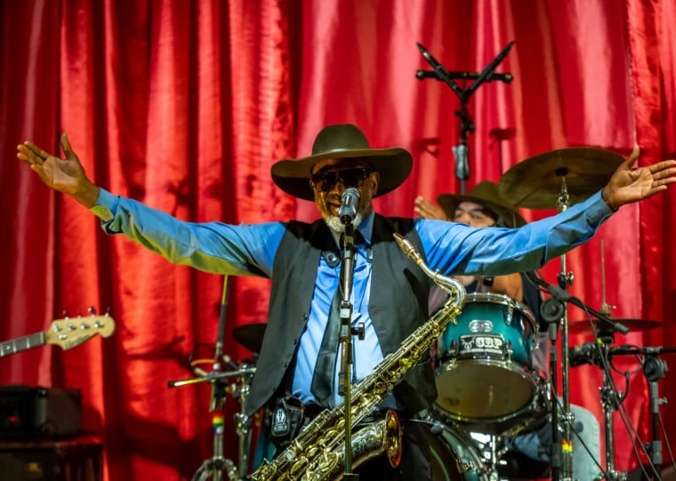 ​Inventor da música blues house, Derrick 