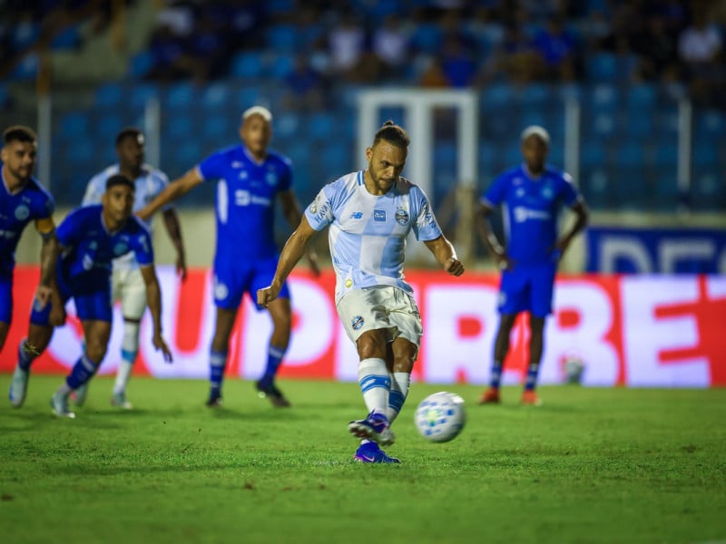 Grêmio não tem dificuldades para despachar o Confiança-SE e avança na Copa do Brasil