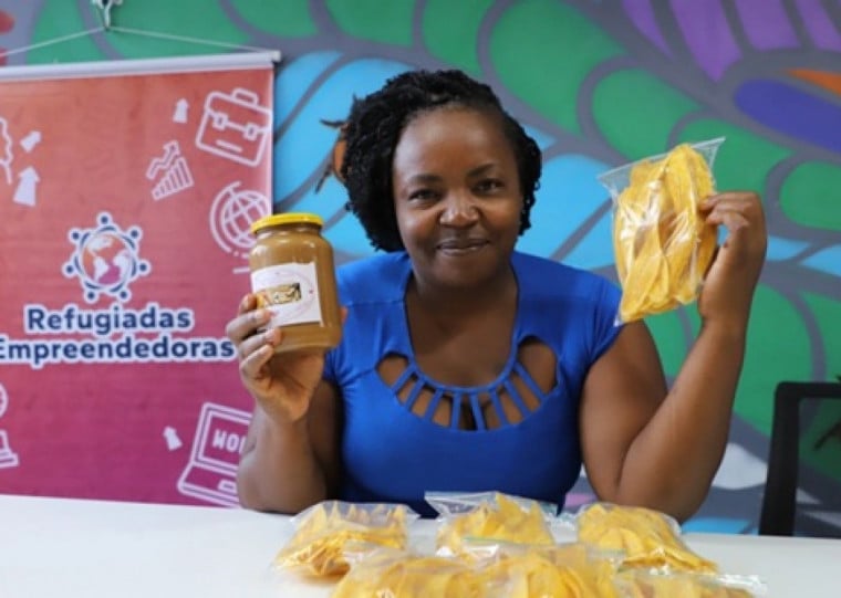 A haitiana Judith é uma das 19 alunas do Refugiadas Empreendedoras, em Porto Alegre (RS)