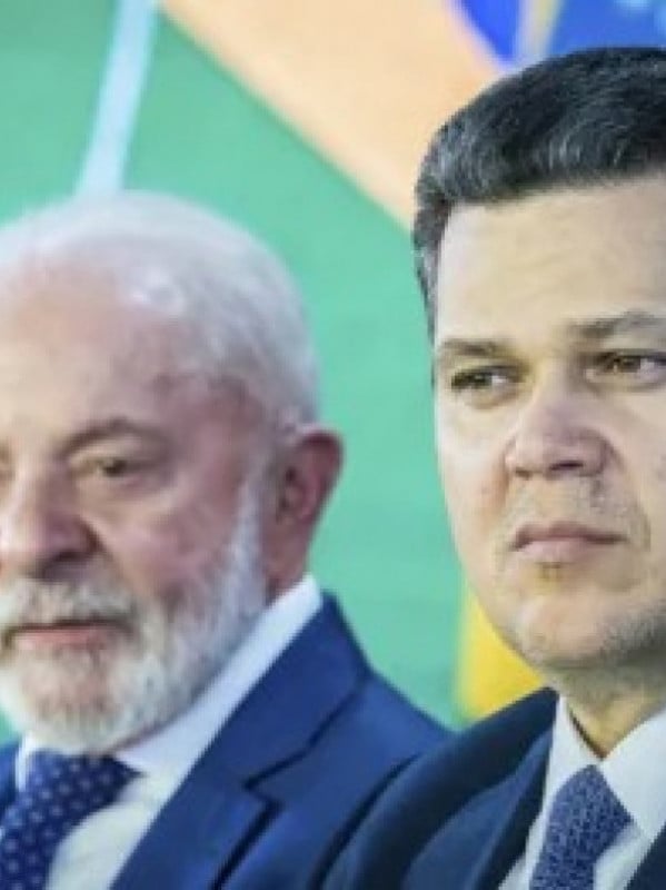 Alcolumbre marca sessão para votar mais uma 'pauta-bomba' enquanto encontro com Lula não sai