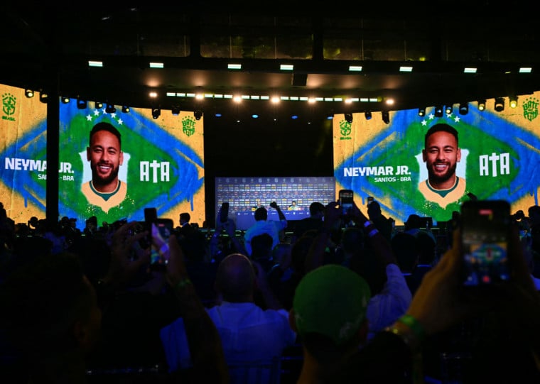 Público no auditorio comemorou a volta do camisa 10 na seleção