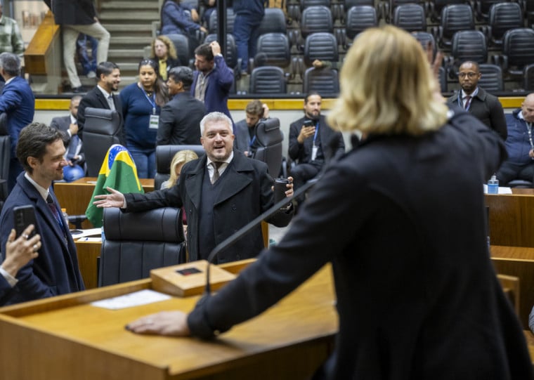 Plenária foi encerrada por falta de quórum