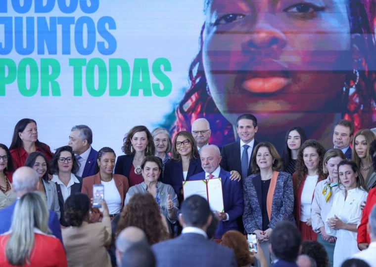 Lula defendeu a inclusão do tema do machismo e combate à violência contra a mulher no currículo escolar