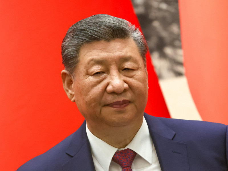 Xi defende 'autossuficiência' da América Latina em reunião com presidente do Equador na China