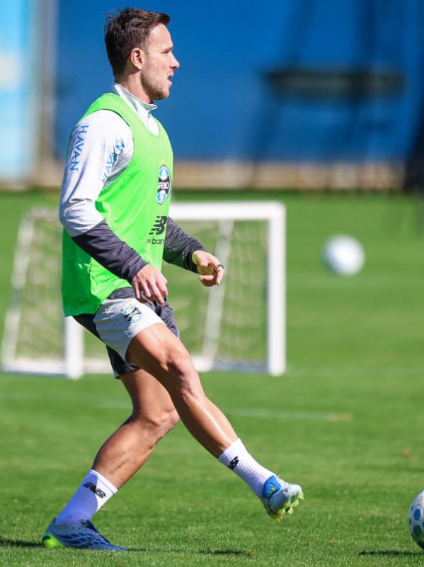 Em busca de tranquilidade antes da Copa do Mundo, Grêmio recebe o Santos