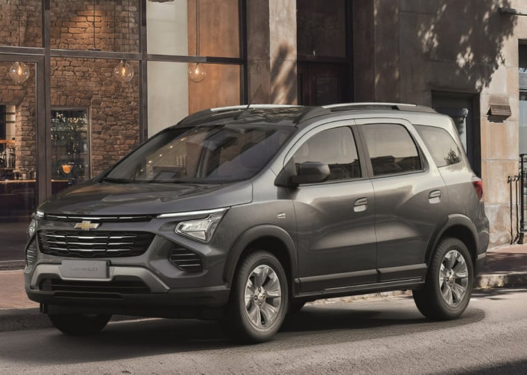 Seis airbags de série proporcionam proteção para o motorista e os passageiros