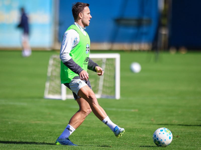 Em busca de tranquilidade antes da Copa do Mundo, Grêmio recebe o Santos