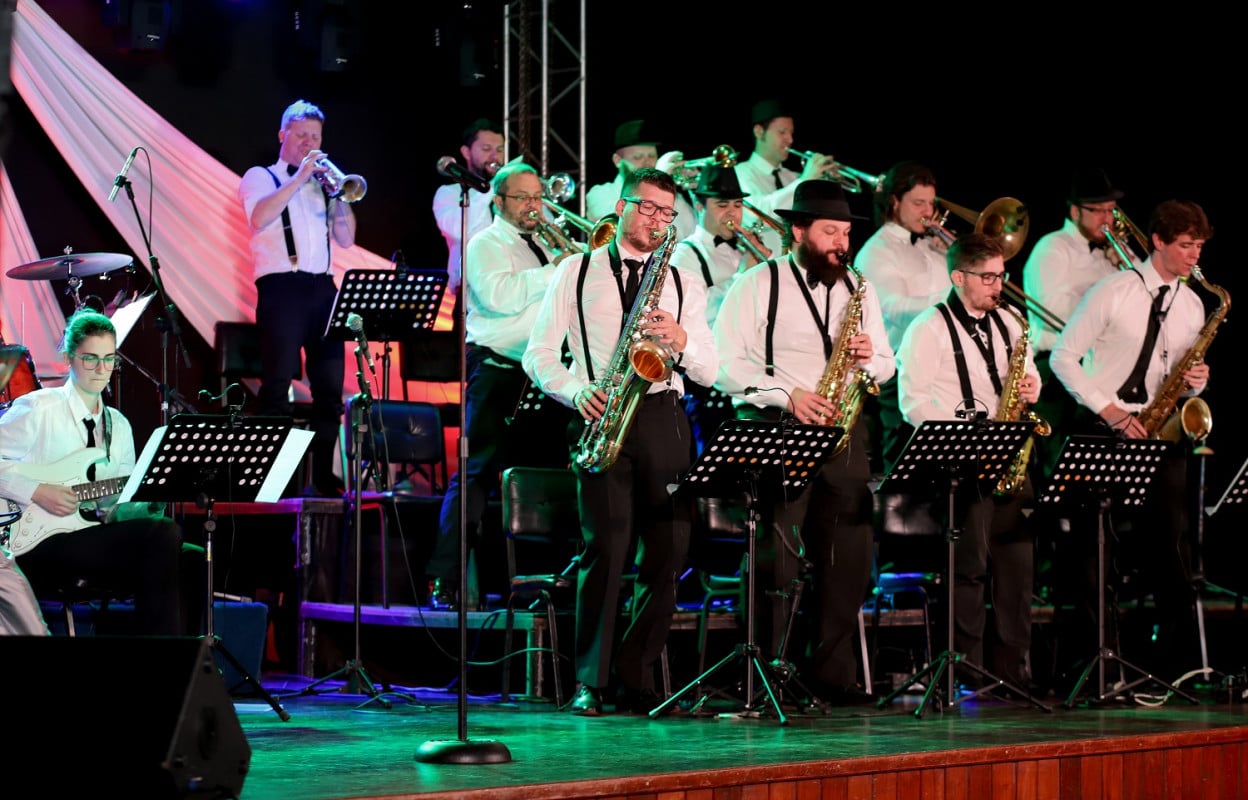 Concerto tem dire&ccedil;&atilde;o art&iacute;stica do maestro Luiz Carlos Zeni Jr e participa&ccedil;&atilde;o especial do solista pernanbucano Silas Isidio | Hugo Araujo/Divulga&ccedil;&atilde;o/Cidades