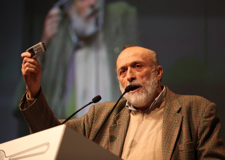 Jornalista gastronômico Carlo Petrini fundou o Slow Food em 1986, após protesto contra uma filial do McDonald's