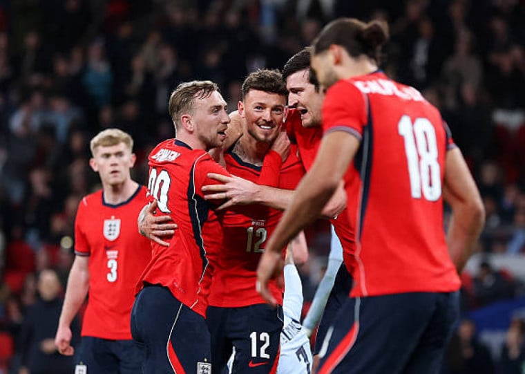 Inglaterra busca título após 60 anos e enfrenta Croácia na estreia