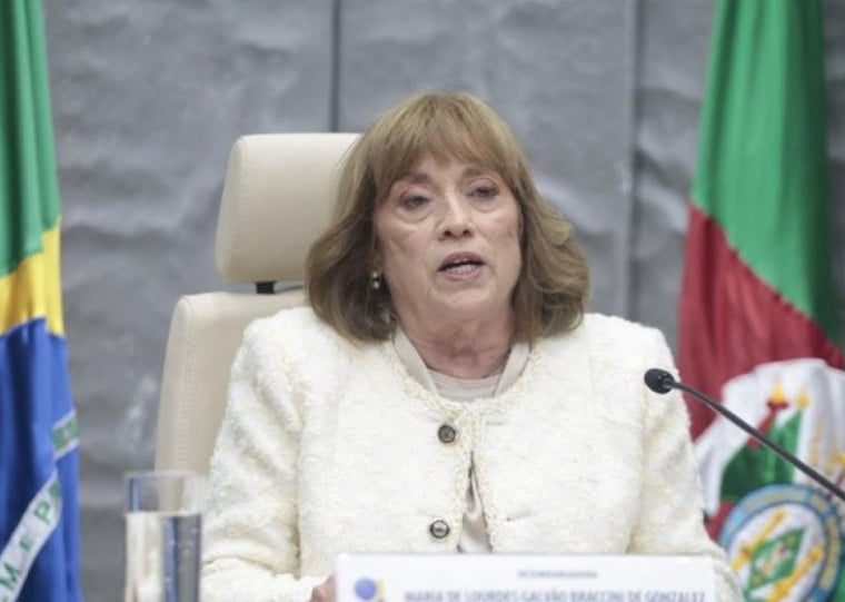 Maria de Lourdes diz que "assume a missão com humildade e firmeza"