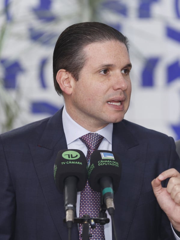 Hugo Motta reafirma que Câmara deve votar regulamentação da IA em junho