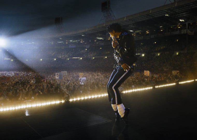 Cinebiografia Michael, que conta história do Rei do Pop, colocou hits de quatro décadas atrás no topo das paradas e gerou procura renovada por produtos ligados ao astro