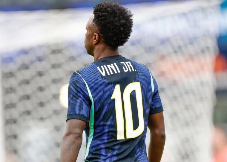 Atacante do Real Madrid vestiu o histórico número nos amistosos antes da convocação