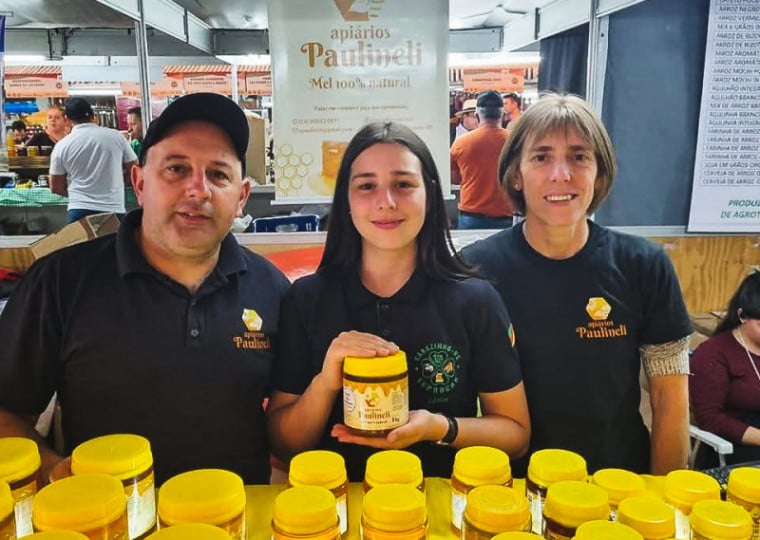 Empresas & Negócios - especial mel, apicultura Norte do RS - Apiários Paulineli 
