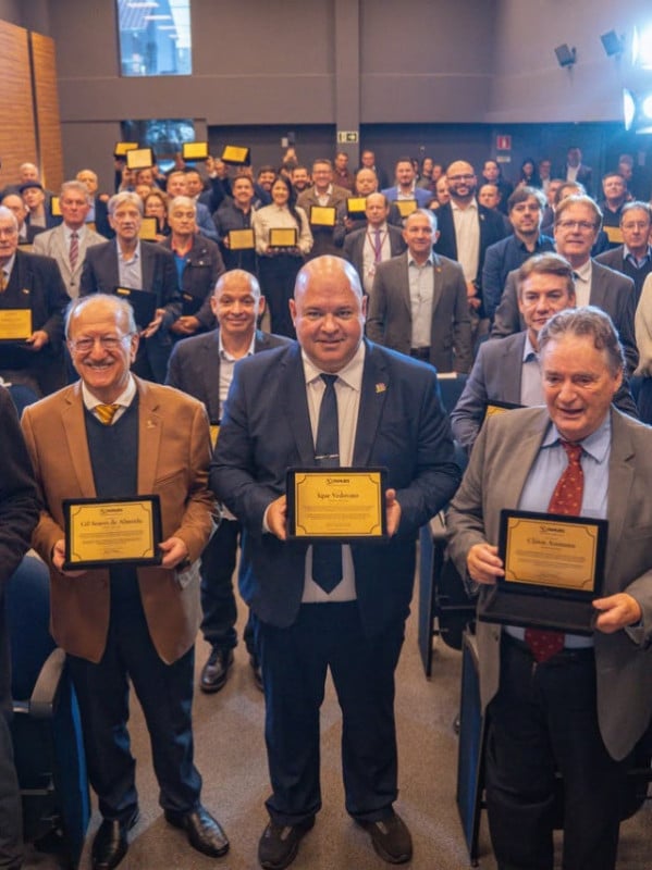 Famurs celebra cinquentenário e homenageia ex-presidentes 