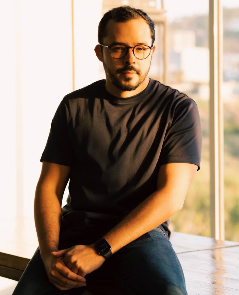 Victor Paiva é fundador da HIP, agência especializada em storytelling e marketing B2B com atuação internacional, e organizador do TEDxFortaleza.