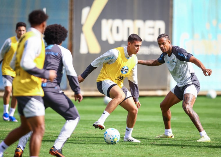 Colombiano perdeu espaço com técnico Luís Castro e terá saída facilitada