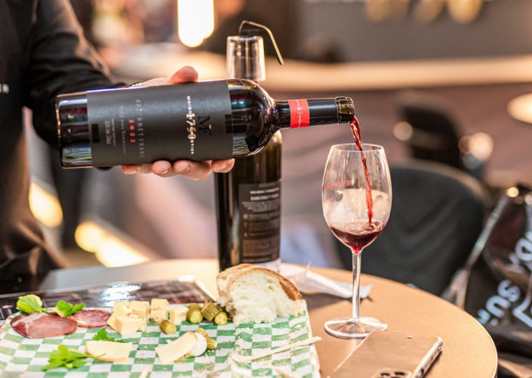 Festa celebra o legado da imigração italiana, promove o vinho brasileiro e conecta comunidade, turismo e enogastronomia em Bento Gonçalves