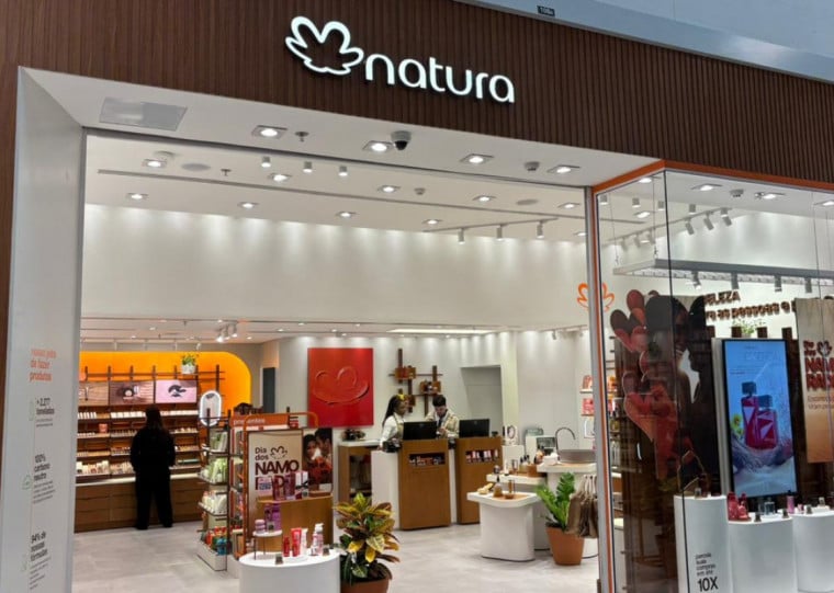 Gigante Natura refor&ccedil;a venda no ponto f&iacute;sico, como no Shopping Pelotas, para chegar a consumidores