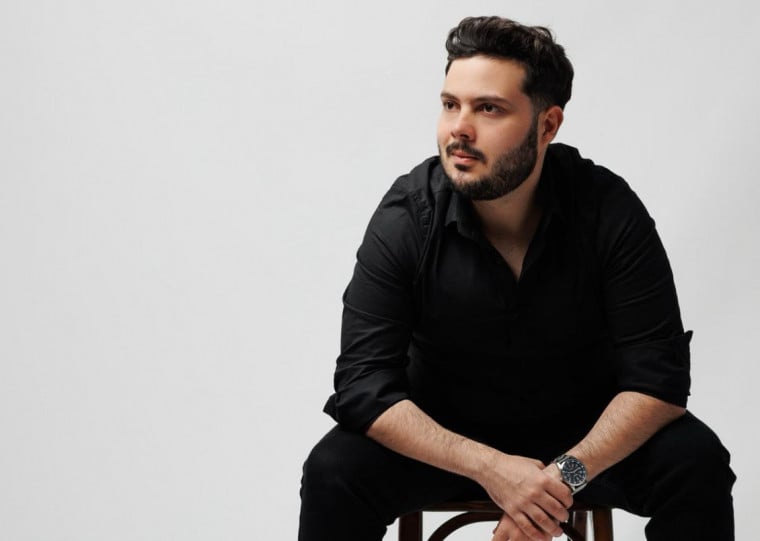 O lançamento acontecerá no dia 18 de junho, quinta-feira, das 19h30 às 21h, na Livraria Travessa no Shopping Iguatemi, em Porto Alegre