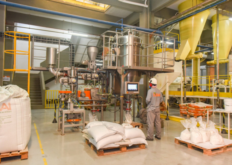Dubai Alimentos tem aumentado a estocagem de produtos acabados