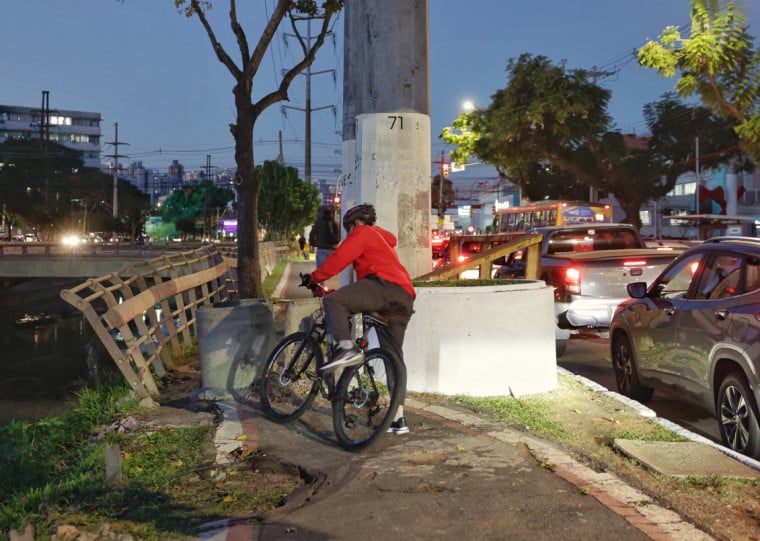 A ciclovia da av.Ipiranga está interrompida há quase três anos