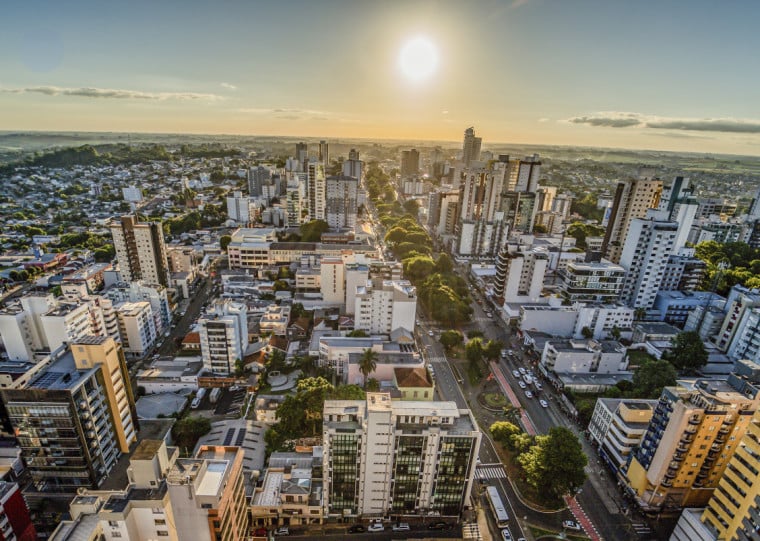 Passo Fundo, na Produção, tem empregos concentrados no setor de comércios e serviços; indústria e construção também avançam