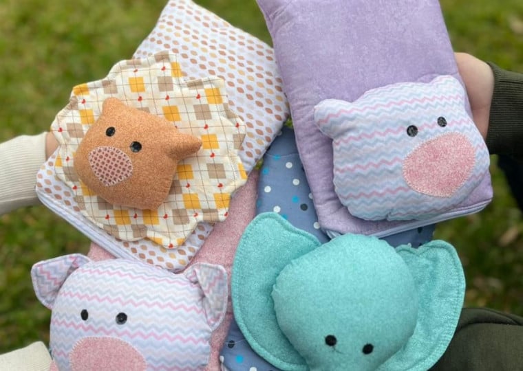 Alunos desenvolveram uma linha de capas colecionáveis para bolsas de água quente