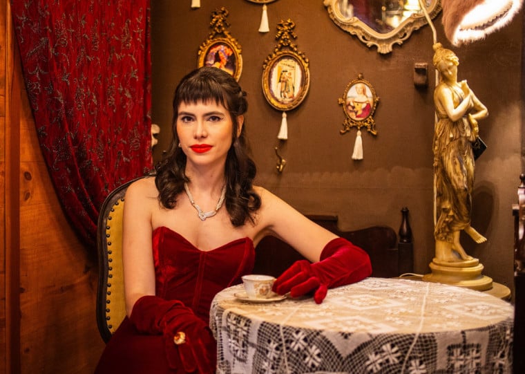 Luana Pacheco e a Orquestra Folie trazem o cancioneiro de Édith Piaf em show no Grezz