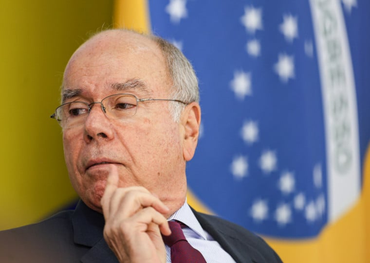 Em missão a Tóquio, o chanceler Mauro Vieira foi acompanhado de um executivo da Petrobras
