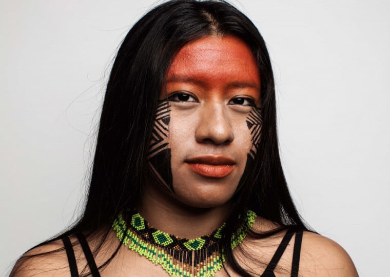Artista da etnia Guarani Mbya, Tainara Takua se apresenta no Projeto Sonoridades do CHC Santa Casa