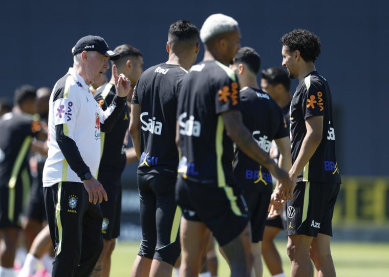 Carlo Ancelotti deve promover uma série de alterações na equipe