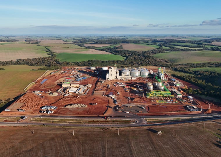 Cerca de 75% das obras já foram realizadas; usina em Passo Fundo fabricará etanol, hidrogênio verde, glúten vital, DDGS e CO2 purificado