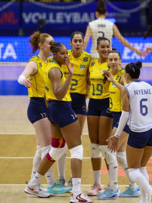 Brasil vence no tie-break e derruba invencibilidade da Itália no vôlei