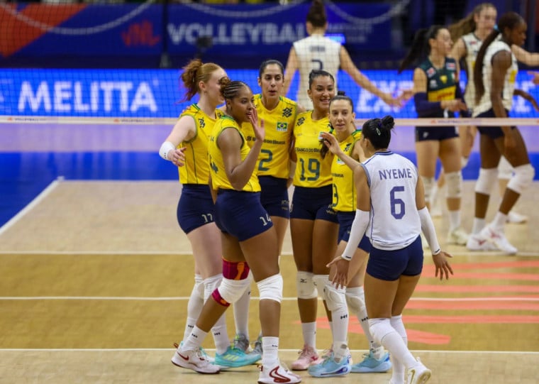 Brasileiras superaram as italianas por 3 sets a 2