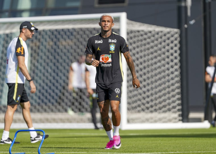 Jogador teve uma lesão muscular na coxa no amistoso com o Egito