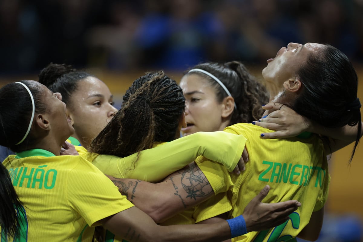 Em virada relâmpago, seleção brasileira feminina vence Estados Unidos