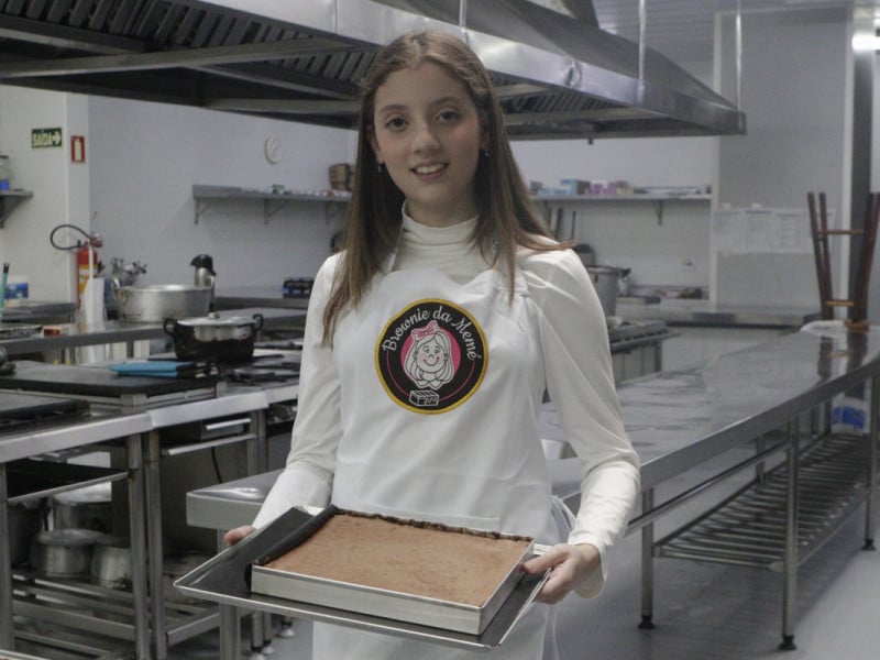 A adolescente soube que queria se profissionalizar na gastronomia depois de participar de um curso na Le Cordon Bleu, em Paris, na Fran&ccedil;a<br />Foto: FABIOLA CORREA/JC