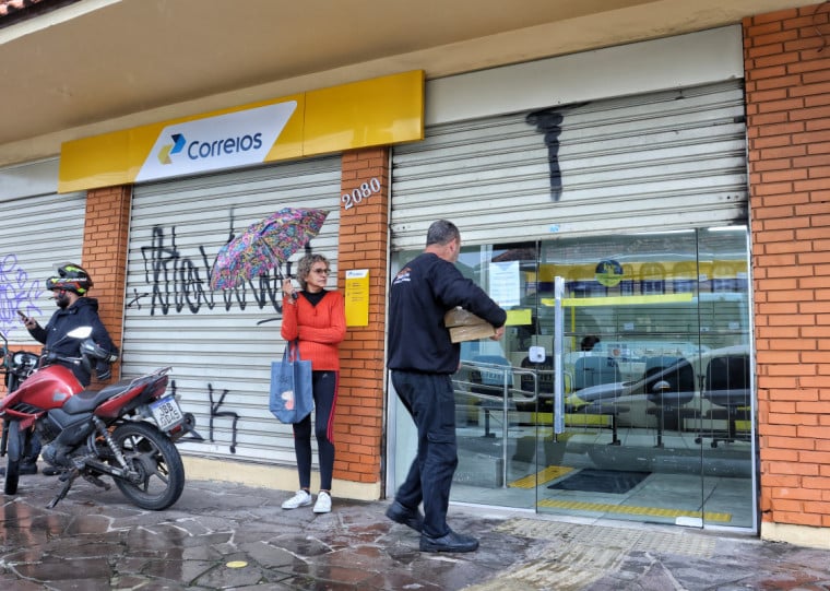 Unidade da avenida Bento Gonçalves, nº 2.080, já não funcionava na manhã desta terça-feira