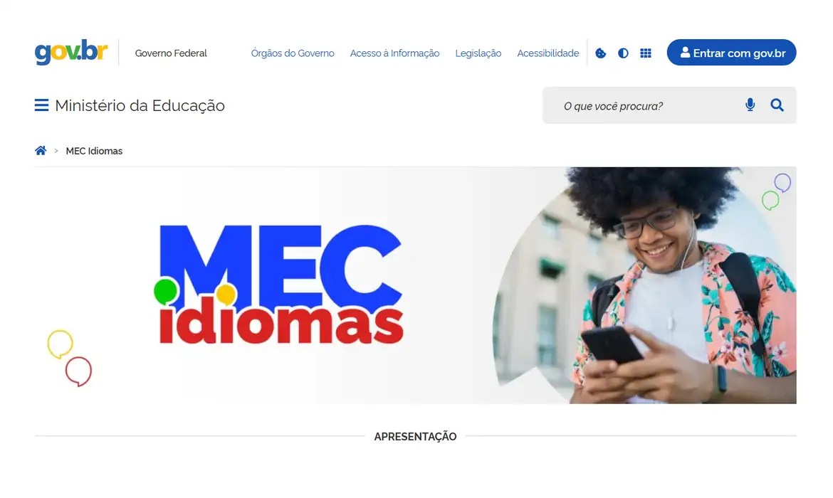 Tanto as aulas de inglês quanto as de espanhol estão organizadas em seis níveis