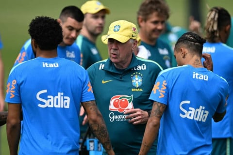 Ancelotti esboça seleção brasileira com Danilo e Alex Sandro para estreia no Mundial