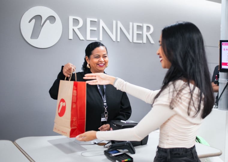 Doa&ccedil;&otilde;es ocorrem na hora das compras com uso de Pix e cart&atilde;o na Renner Ashua